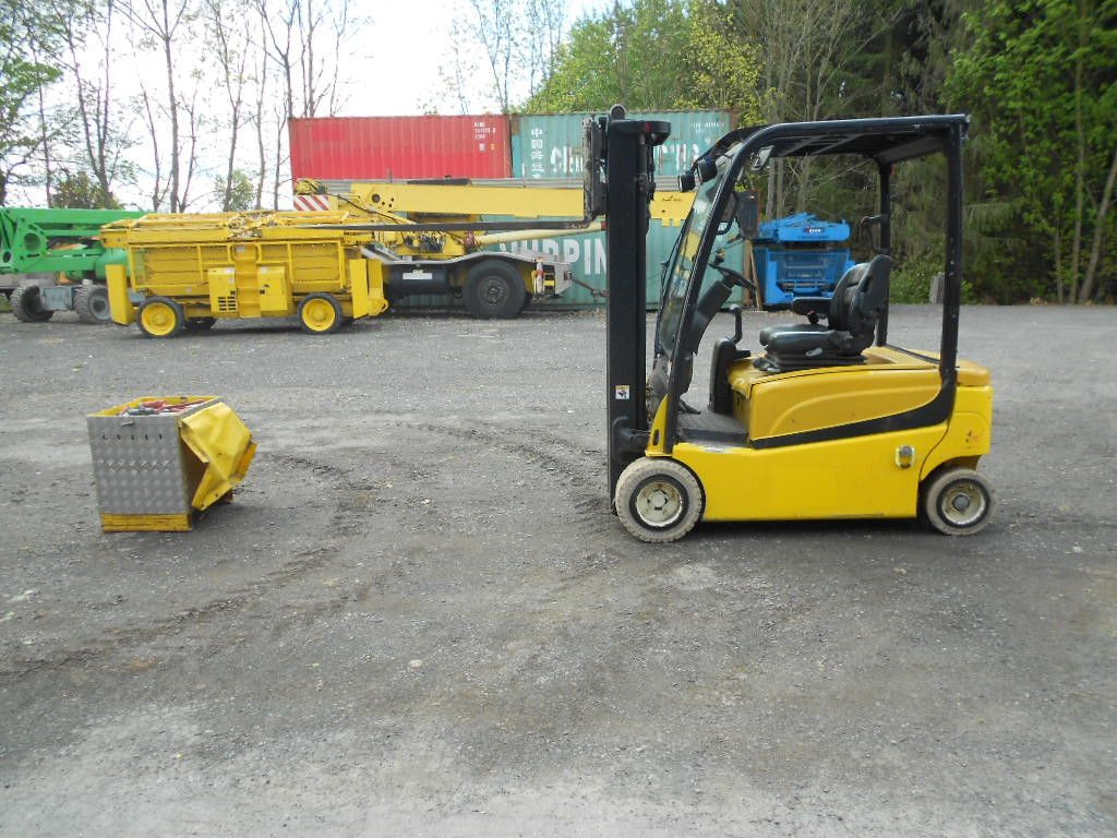 Yale ERP20VF, 2 Tonnen Stapler Yale ERP20VF, 2 Tonnen Stapler - Carretilla elevadora eléctrica: foto 4 Yale ERP20VF, 2 Tonnen Stapler Yale ERP20VF, 2 Tonnen Stapler - Carretilla elevadora eléctrica: foto 4