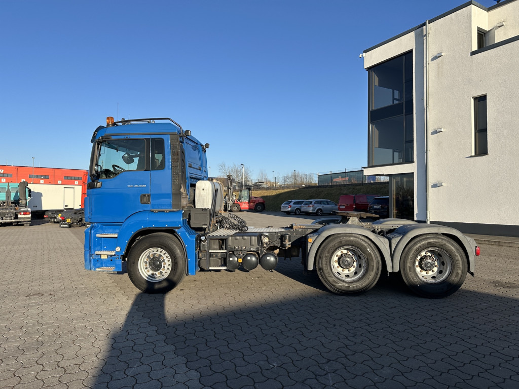 MAN TGS 26.500 6x4 Kipphydraulik Intarder - Cabeza tractora: foto 2 MAN TGS 26.500 6x4 Kipphydraulik Intarder - Cabeza tractora: foto 2