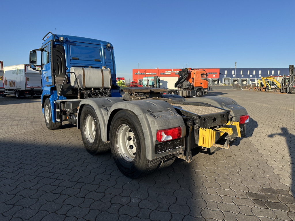 MAN TGS 26.500 6x4 Kipphydraulik Intarder - Cabeza tractora: foto 3 MAN TGS 26.500 6x4 Kipphydraulik Intarder - Cabeza tractora: foto 3