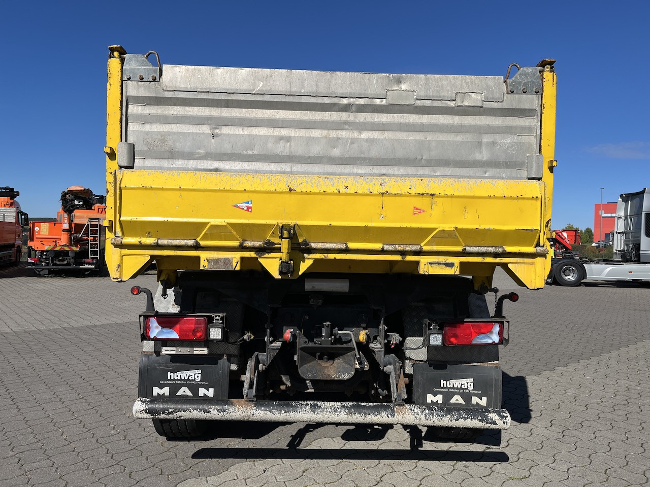 Camión volquete MAN TGS 28.480 6x4  4x4 Dreiseitenkipper Allrad Liftachse: foto 10 Camión volquete MAN TGS 28.480 6x4  4x4 Dreiseitenkipper Allrad Liftachse: foto 10