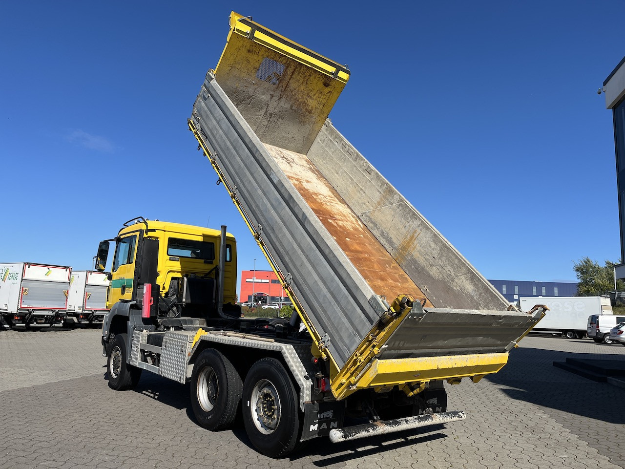 Camión volquete MAN TGS 28.480 6x4  4x4 Dreiseitenkipper Allrad Liftachse: foto 14 Camión volquete MAN TGS 28.480 6x4  4x4 Dreiseitenkipper Allrad Liftachse: foto 14