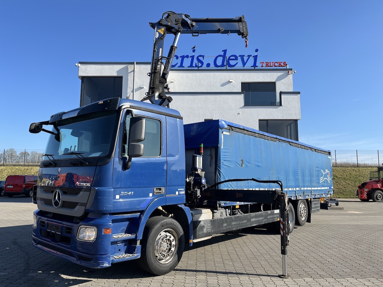 Mercedes-Benz 2541 6x2 Atlas 135.2E Pritsche 8,20 m Ausziehbar - Camión lona, Camión grúa: foto 1 Mercedes-Benz 2541 6x2 Atlas 135.2E Pritsche 8,20 m Ausziehbar - Camión lona, Camión grúa: foto 1