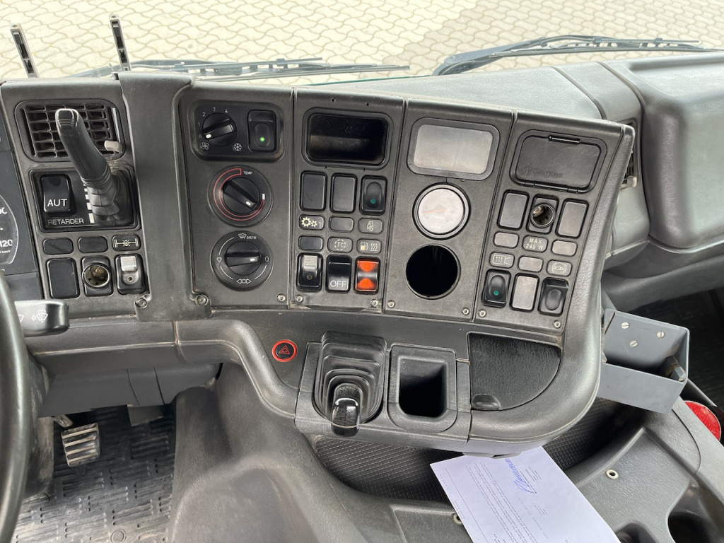 Scania P114 340 4x2 Trösch Absetzkipper Retarder AHK - Camión portacontenedor de cadenas: foto 3 Scania P114 340 4x2 Trösch Absetzkipper Retarder AHK - Camión portacontenedor de cadenas: foto 3