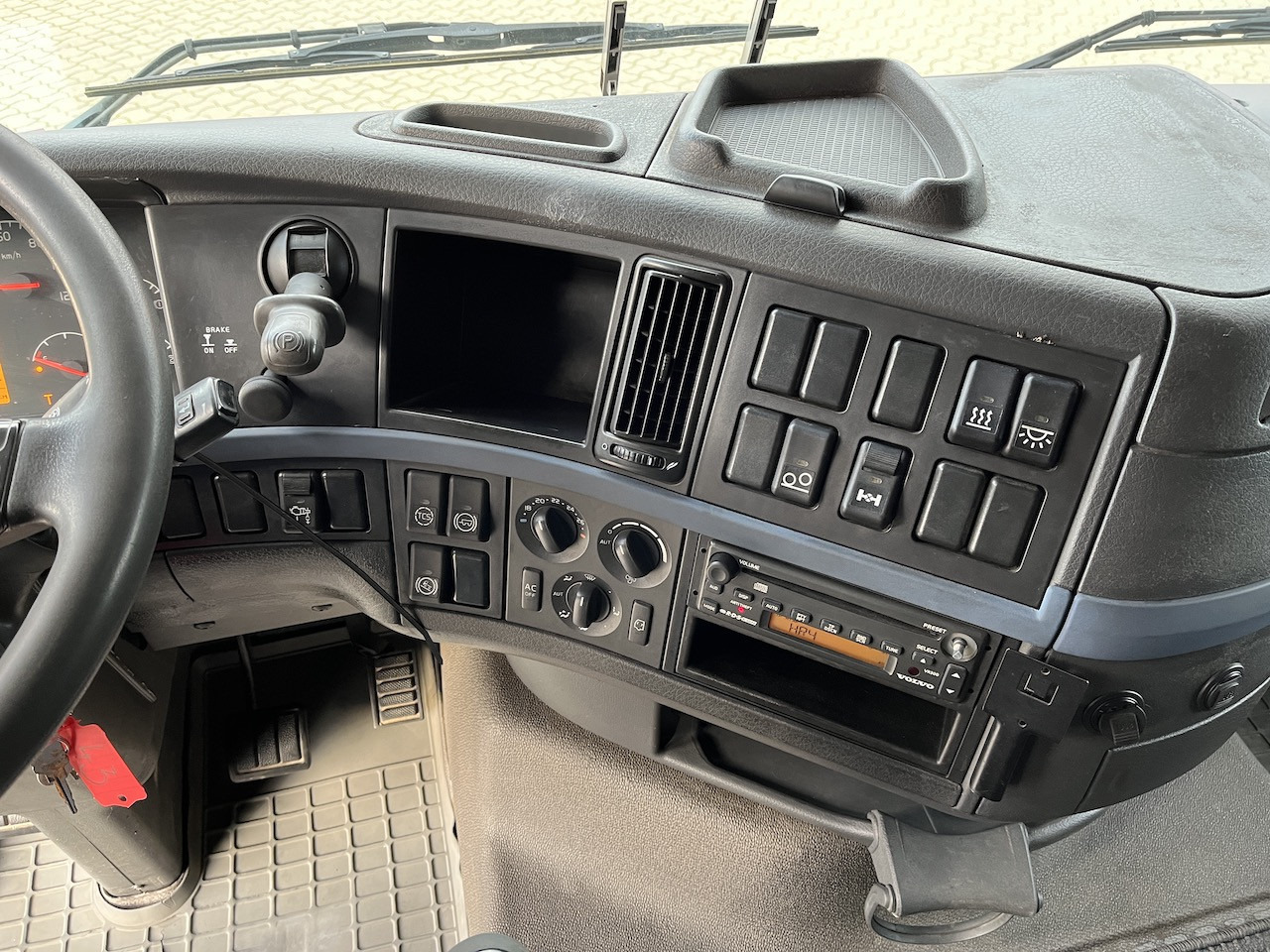 Volvo FH 520 6x2 Palfinger PK 12502 | AHK - Camión grúa, Camión caja abierta: foto 4 Volvo FH 520 6x2 Palfinger PK 12502 | AHK - Camión grúa, Camión caja abierta: foto 4