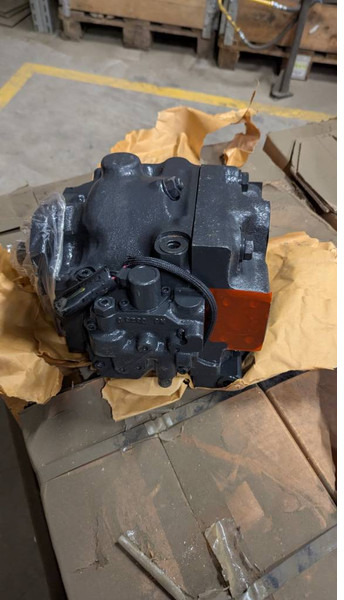 Komatsu WA380-6 or WA430-6 hydraulic pump 708-1W-41570 - Hidráulica para Maquinaria de construcción: foto 1 Komatsu WA380-6 or WA430-6 hydraulic pump 708-1W-41570 - Hidráulica para Maquinaria de construcción: foto 1