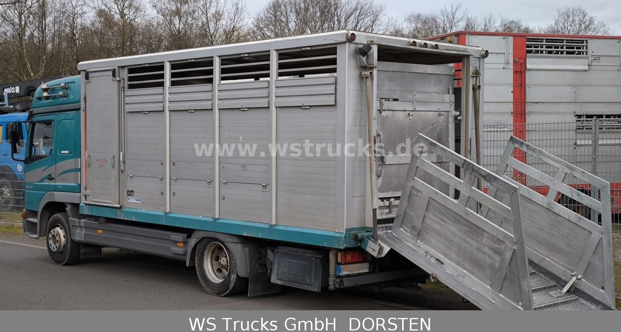 Mercedes-Benz Atego 1223 1 Stock Hohe Gitter !SEHR GEPFLEGT! - Camión para caballos: foto 5 Mercedes-Benz Atego 1223 1 Stock Hohe Gitter !SEHR GEPFLEGT! - Camión para caballos: foto 5