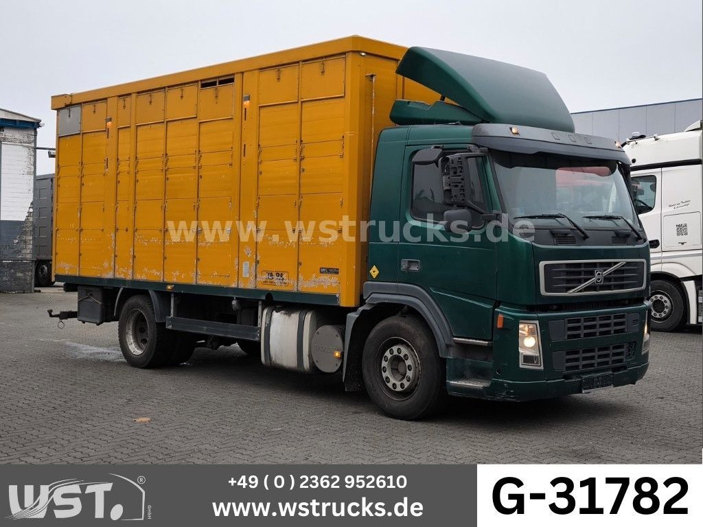 Volvo FM 260 mit KABA 2 Stock Vollalu - Camión para caballos: foto 1 Volvo FM 260 mit KABA 2 Stock Vollalu - Camión para caballos: foto 1