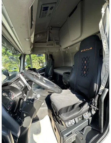 Cabeza tractora Iveco Stralis 480 AS440T/P*Standard*Intarder*Klima*Standklima: foto 17 Cabeza tractora Iveco Stralis 480 AS440T/P*Standard*Intarder*Klima*Standklima: foto 17