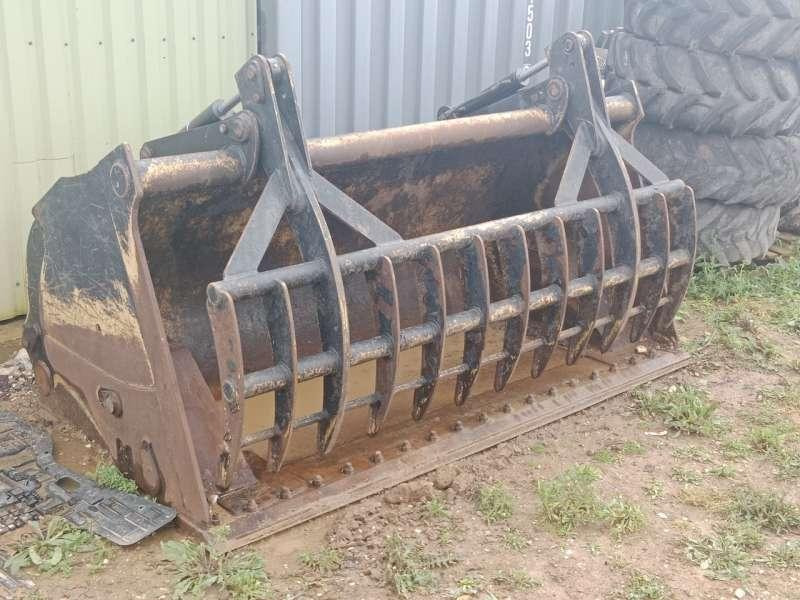 MAGSI 3800 Litres - Mâchoires - Cazo cargador: foto 1 MAGSI 3800 Litres - Mâchoires - Cazo cargador: foto 1