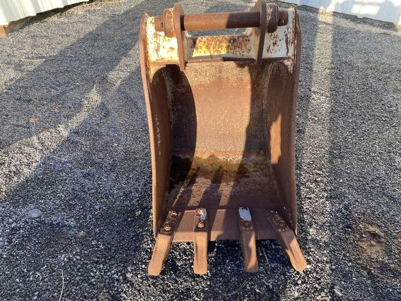 CATERPILLAR 570mm - type tractopelle - Otros maquinaria: foto 3 CATERPILLAR 570mm - type tractopelle - Otros maquinaria: foto 3