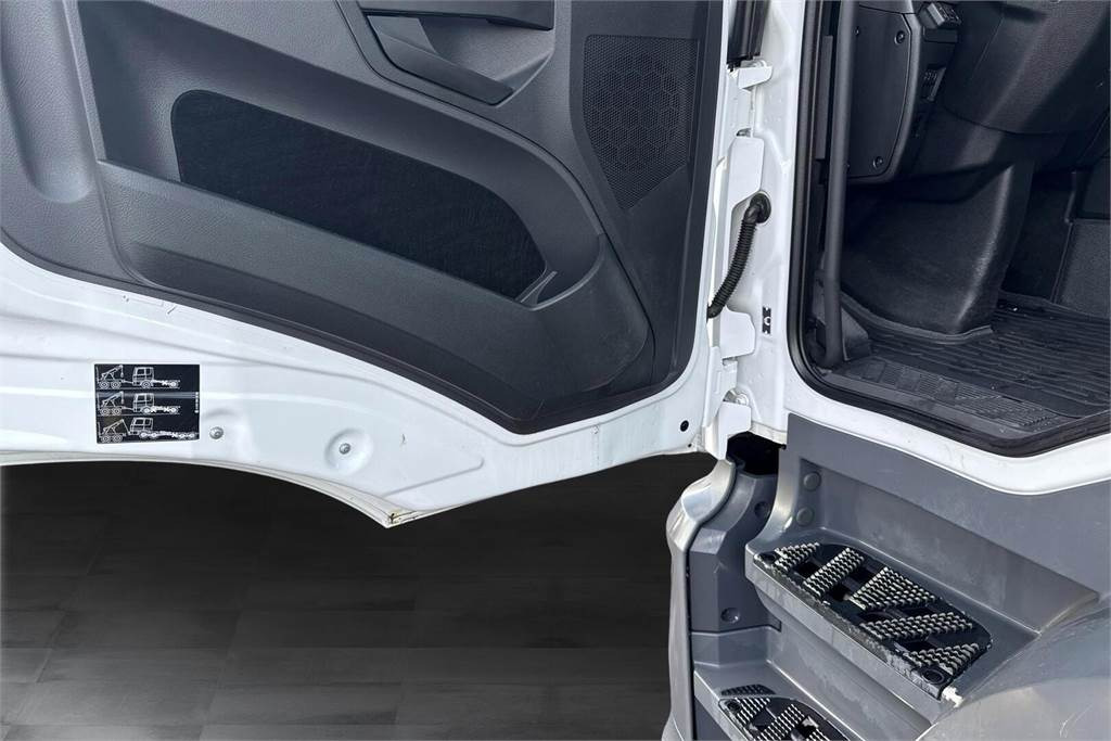 Camión caja cerrada Mercedes-Benz Actros 1827 L 5 SM KSA: foto 11