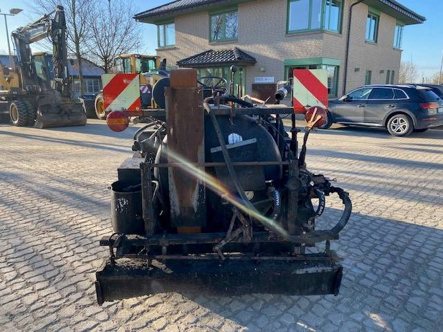 Weiro TM 800 - Distribuidor de asfalto: foto 4 Weiro TM 800 - Distribuidor de asfalto: foto 4