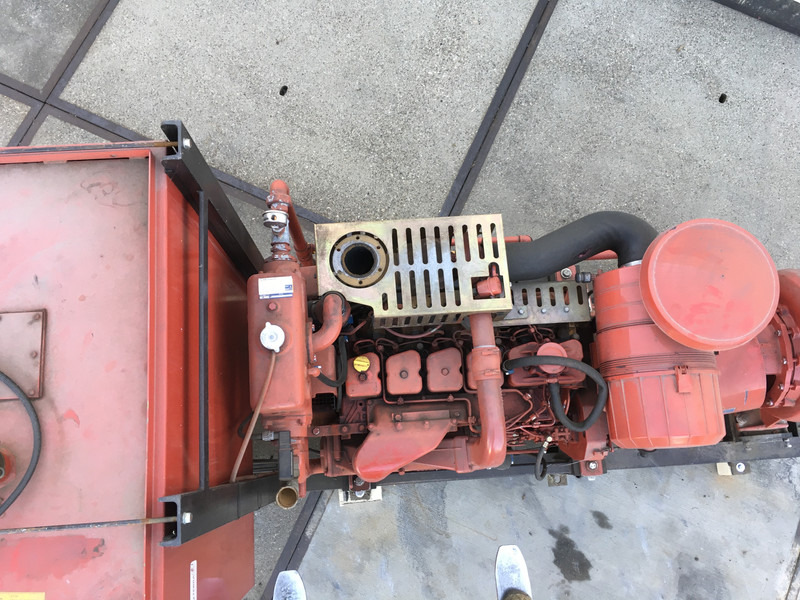 Iveco N67MNTF40.01 PUMP 450M³/H USED - Bomba de agua: foto 5 Iveco N67MNTF40.01 PUMP 450M³/H USED - Bomba de agua: foto 5