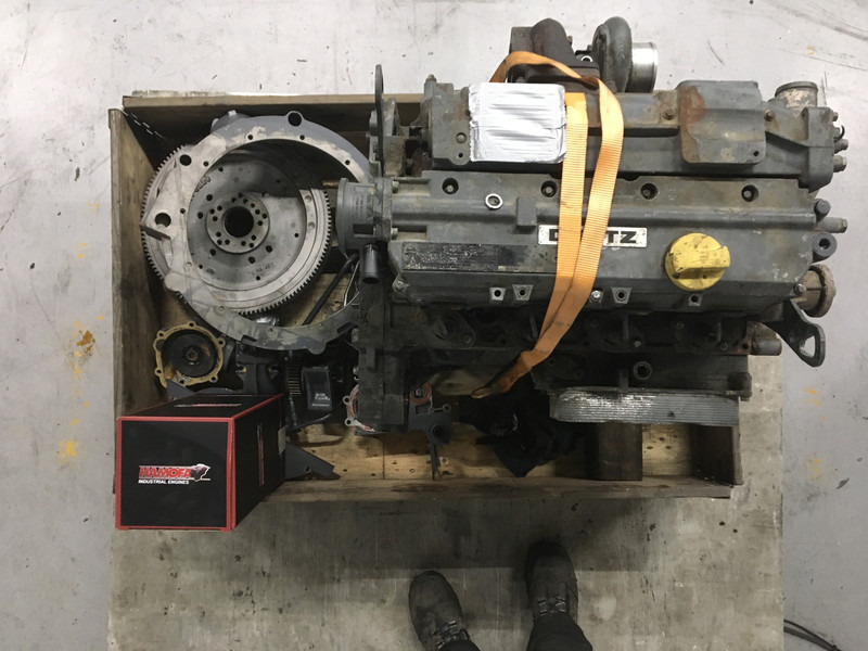 Deutz TCD2012L04 2V FOR PARTS - Maquinaria de construcción: foto 5 Deutz TCD2012L04 2V FOR PARTS - Maquinaria de construcción: foto 5