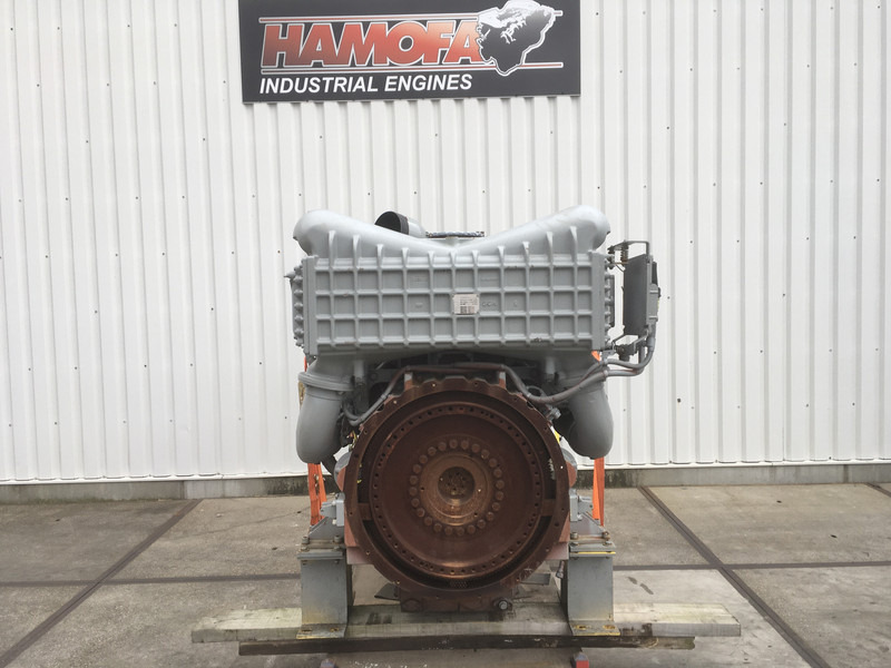 MTU 16V4000G83L FOR PARTS - Maquinaria de construcción: foto 3 MTU 16V4000G83L FOR PARTS - Maquinaria de construcción: foto 3