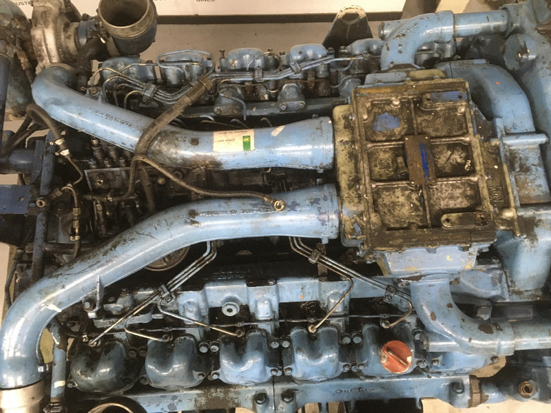 MTU ERCEDES OM 424.901-500 CORE - Maquinaria de construcción: foto 5 MTU ERCEDES OM 424.901-500 CORE - Maquinaria de construcción: foto 5