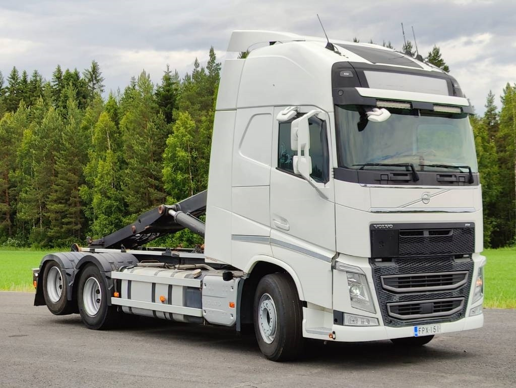 Volvo FH 540 - Camión multibasculante: foto 2 Volvo FH 540 - Camión multibasculante: foto 2