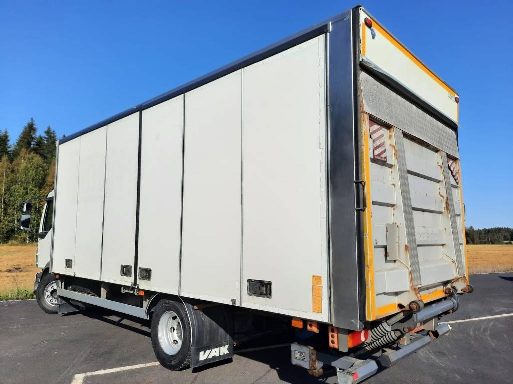 Volvo FL 240  - Camión caja cerrada: foto 3 Volvo FL 240  - Camión caja cerrada: foto 3