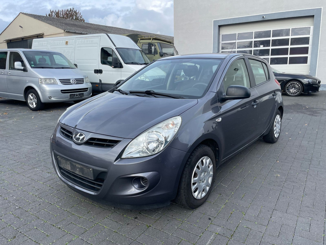 Hyundai i20 TÜV 11-2027 - Sedan: foto 3 Hyundai i20 TÜV 11-2027 - Sedan: foto 3