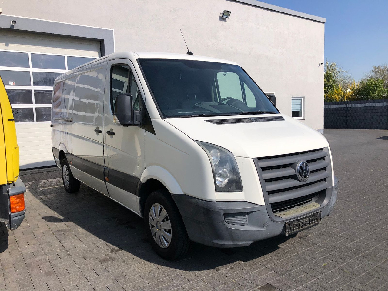 Volkswagen Crafter 2.5 TDI 30 mittel L2H1, Klima - Furgoneta pequeña: foto 3 Volkswagen Crafter 2.5 TDI 30 mittel L2H1, Klima - Furgoneta pequeña: foto 3