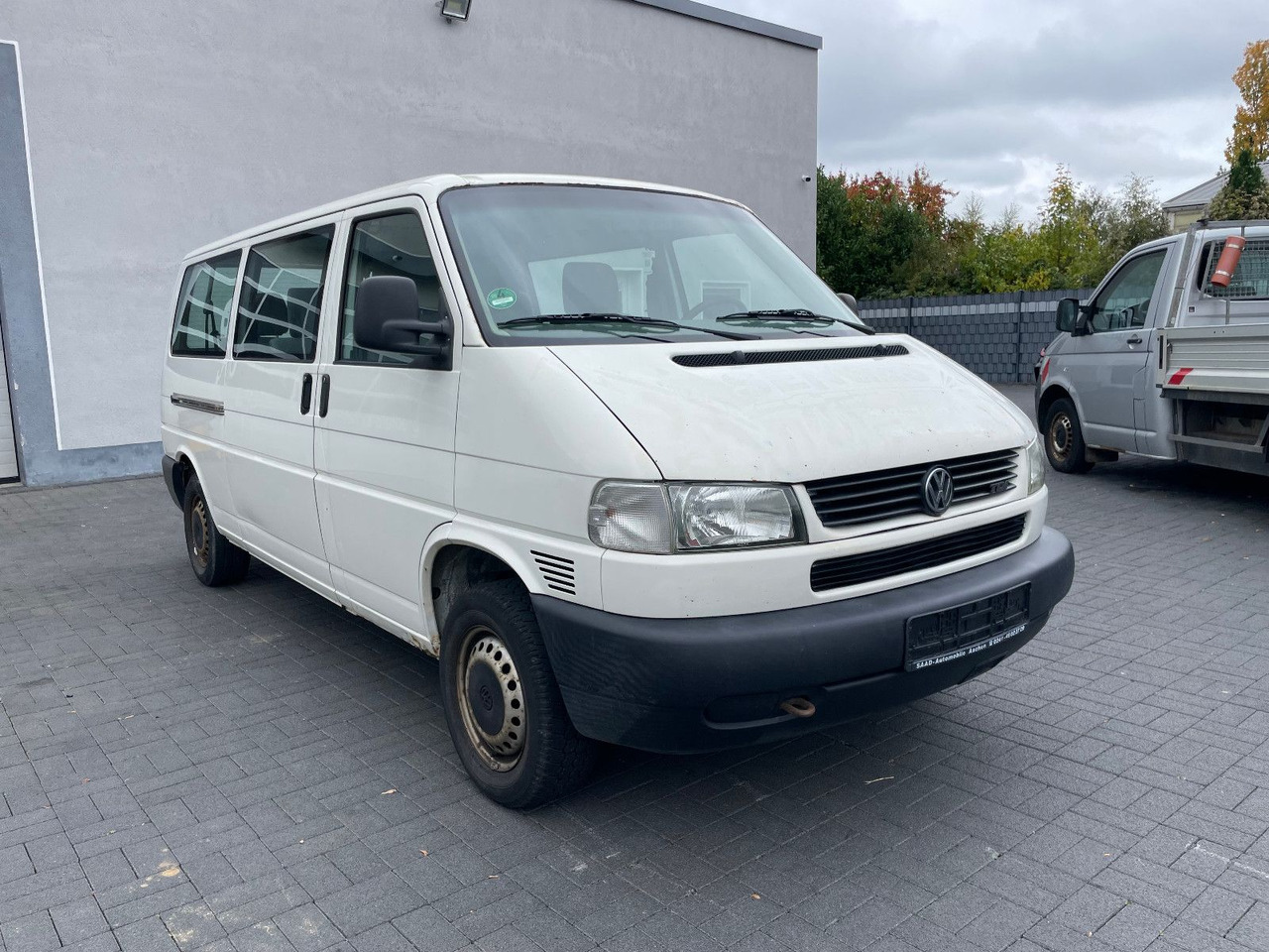 Volkswagen T4 Caravelle 2,5-l-Diesel TDI 75kW syncro lang - Furgoneta de pasajeros: foto 1 Volkswagen T4 Caravelle 2,5-l-Diesel TDI 75kW syncro lang - Furgoneta de pasajeros: foto 1