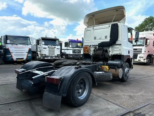 DAF 85.400 ATI SLEEPERCAB (EURO 2 / ZF16 MANUAL GEARBOX / ZF-INTARDER) - Cabeza tractora: foto 3 DAF 85.400 ATI SLEEPERCAB (EURO 2 / ZF16 MANUAL GEARBOX / ZF-INTARDER) - Cabeza tractora: foto 3