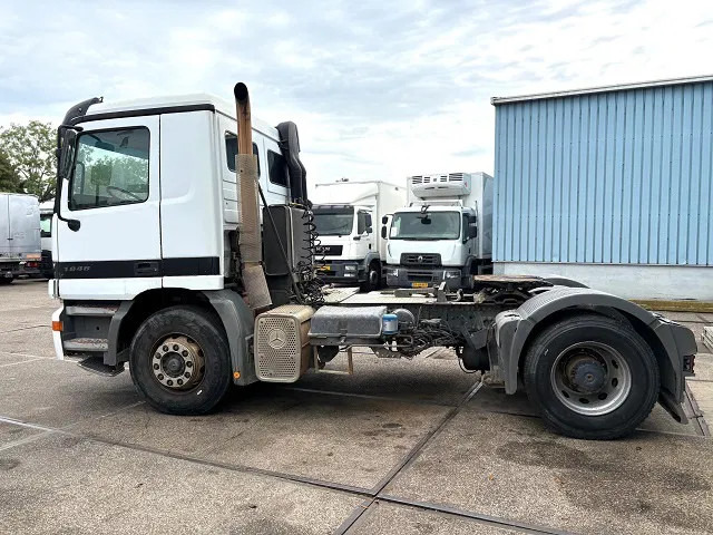 Mercedes-Benz Actros 1848 LS (MP1) 4x2 TRACTOR (EPS WITH CLUTCH / RUDUCTION AXLE / HYDRAULIC KIT / AIRCONDITIONING / ETC) - Cabeza tractora: foto 5 Mercedes-Benz Actros 1848 LS (MP1) 4x2 TRACTOR (EPS WITH CLUTCH / RUDUCTION AXLE / HYDRAULIC KIT / AIRCONDITIONING / ETC) - Cabeza tractora: foto 5