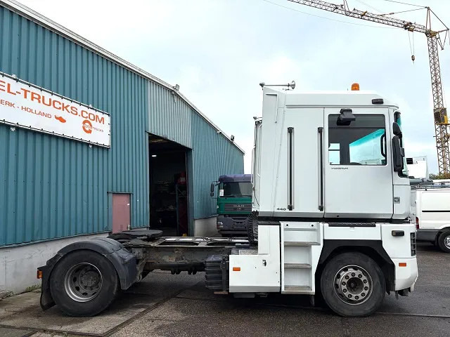 Renault Magnum AE 440 E-TECH (MACK ENGINE / ZF16 MANUAL GEARBOX / ZF-INTARDER / P.T.O. / AIRCONDITIONING / ETC.) - Cabeza tractora: foto 4 Renault Magnum AE 440 E-TECH (MACK ENGINE / ZF16 MANUAL GEARBOX / ZF-INTARDER / P.T.O. / AIRCONDITIONING / ETC.) - Cabeza tractora: foto 4