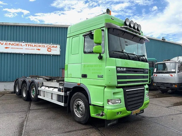 DAF XF 105.460 8x2 CHASSIS WITH MULTILIFT SYSTEM (ZF16 MANUAL GEARBOX / MX-BRAKE / 9.000 KG. FRONT-AXLE / LIFT-AXLES / FRIDGE / ETC. - Camión portacontenedore/ Intercambiable: foto 2 DAF XF 105.460 8x2 CHASSIS WITH MULTILIFT SYSTEM (ZF16 MANUAL GEARBOX / MX-BRAKE / 9.000 KG. FRONT-AXLE / LIFT-AXLES / FRIDGE / ETC. - Camión portacontenedore/ Intercambiable: foto 2
