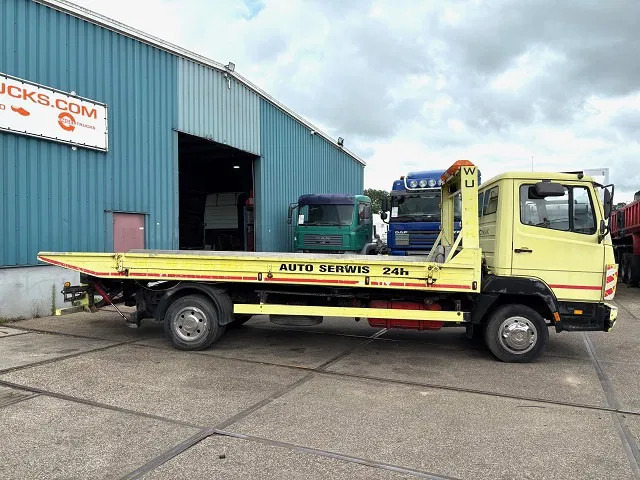 Mercedes-Benz LK 817 AUTO TRANSPORTER (6-CILINDER / FULL STEEL SUSPENSION / MANUAL GEARBOX / WINCH / ETC.) - Camión portavehículos: foto 5 Mercedes-Benz LK 817 AUTO TRANSPORTER (6-CILINDER / FULL STEEL SUSPENSION / MANUAL GEARBOX / WINCH / ETC.) - Camión portavehículos: foto 5