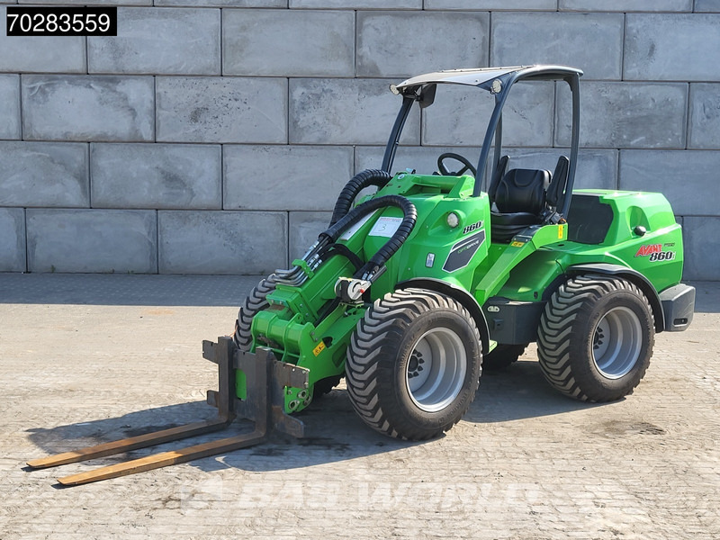 Avant M860i ATTACHMENTS INCLUDED - Cargadora de ruedas: foto 5 Avant M860i ATTACHMENTS INCLUDED - Cargadora de ruedas: foto 5