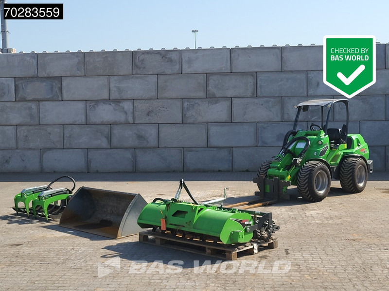 Avant M860i ATTACHMENTS INCLUDED - Cargadora de ruedas: foto 1 Avant M860i ATTACHMENTS INCLUDED - Cargadora de ruedas: foto 1