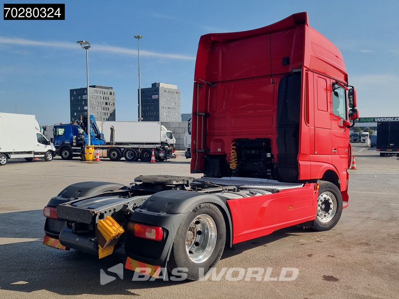 DAF XF 460 4X2 SSC Retarder 2xTanks Standklima Euro 6 - Cabeza tractora: foto 5 DAF XF 460 4X2 SSC Retarder 2xTanks Standklima Euro 6 - Cabeza tractora: foto 5