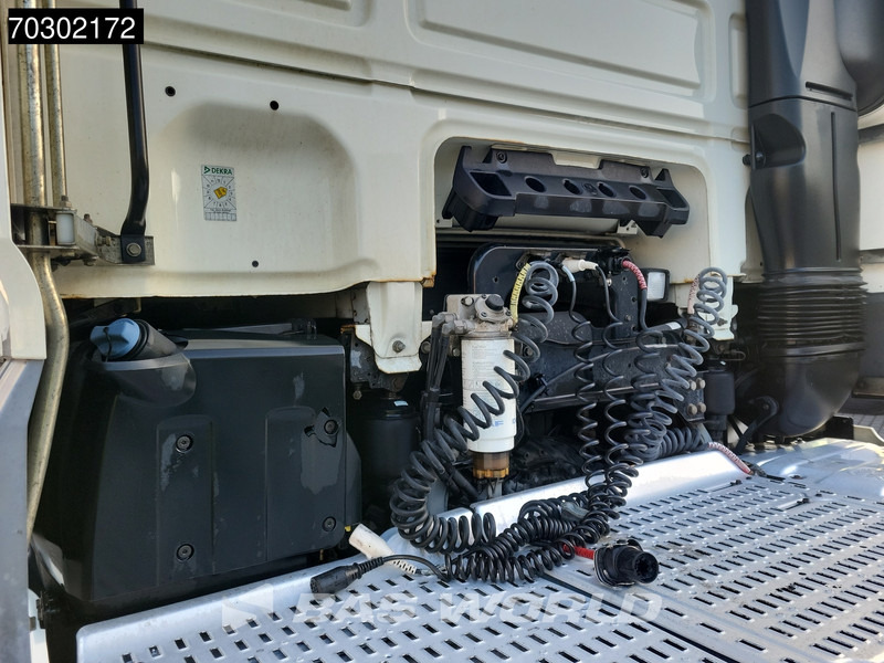 DAF XF 460 XF 4X2 NL-Truck SSC 2xTanks Standklima - Cabeza tractora: foto 5 DAF XF 460 XF 4X2 NL-Truck SSC 2xTanks Standklima - Cabeza tractora: foto 5