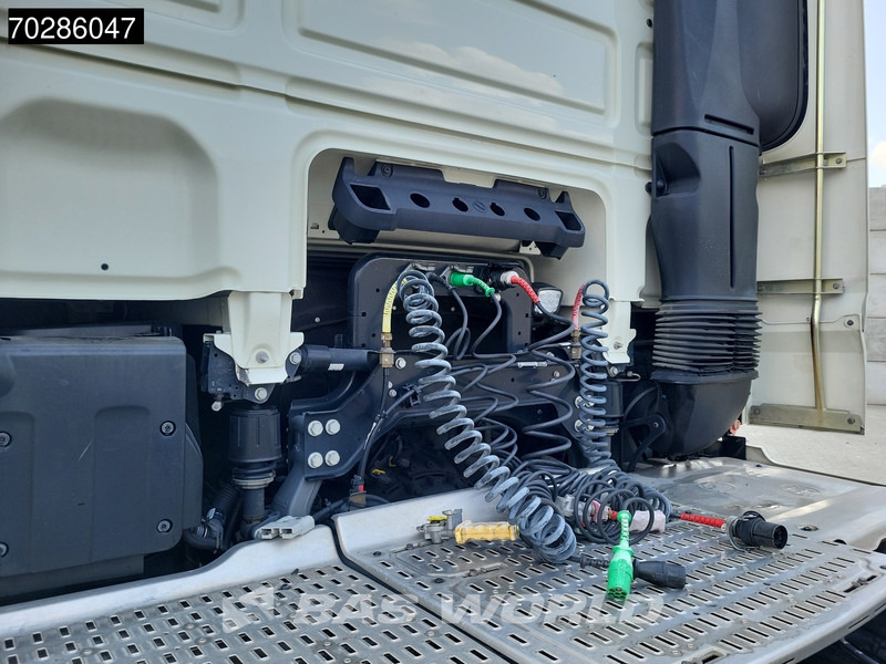 DAF XF 480 4X2 SC 2x Tanks PTO Standklima Navi LED ACC - Cabeza tractora: foto 5 DAF XF 480 4X2 SC 2x Tanks PTO Standklima Navi LED ACC - Cabeza tractora: foto 5