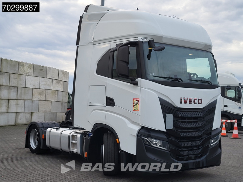 Iveco S-Way 460 4X2 Mega 2x Tanks Retarder - Cabeza tractora: foto 3 Iveco S-Way 460 4X2 Mega 2x Tanks Retarder - Cabeza tractora: foto 3