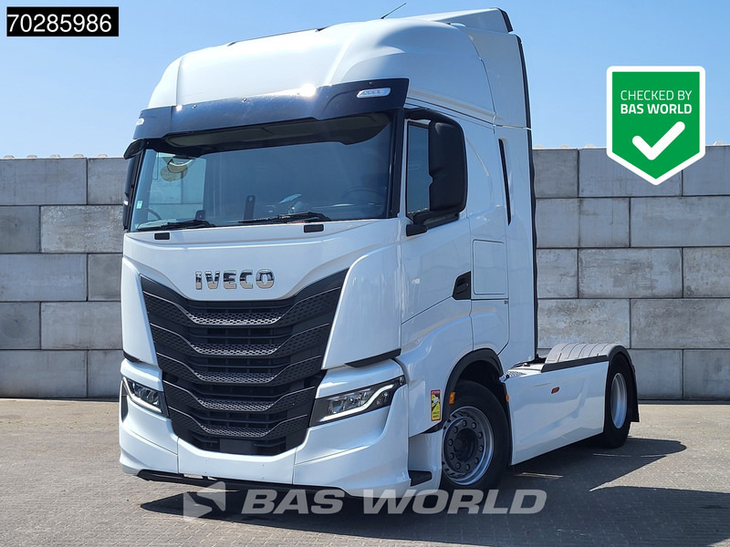 Iveco S-Way 490 4X2 Retarder Standklima 2xTanks Navi ACC LED Euro 6 - Cabeza tractora: foto 1 Iveco S-Way 490 4X2 Retarder Standklima 2xTanks Navi ACC LED Euro 6 - Cabeza tractora: foto 1