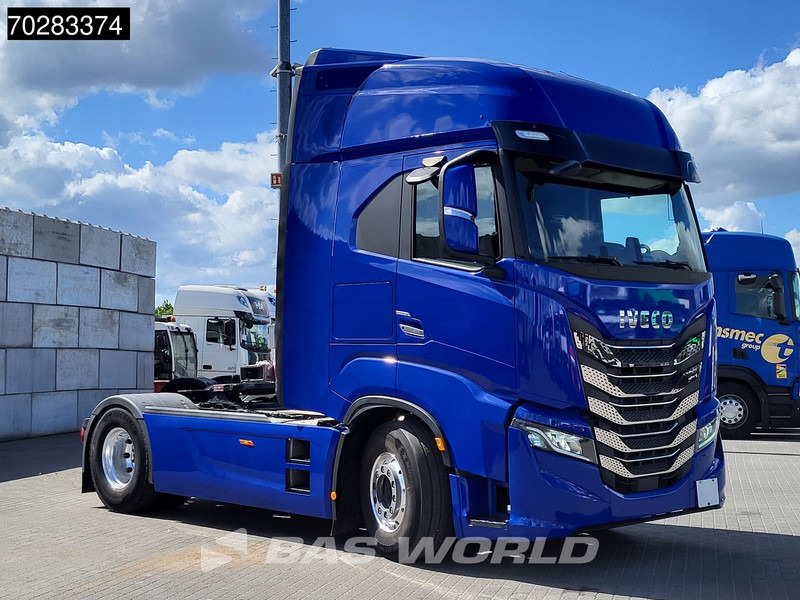 Iveco S-Way 530 4X2 Retarder 2xTanks LED Standklima Navi ACC Euro 6 - Cabeza tractora: foto 3 Iveco S-Way 530 4X2 Retarder 2xTanks LED Standklima Navi ACC Euro 6 - Cabeza tractora: foto 3