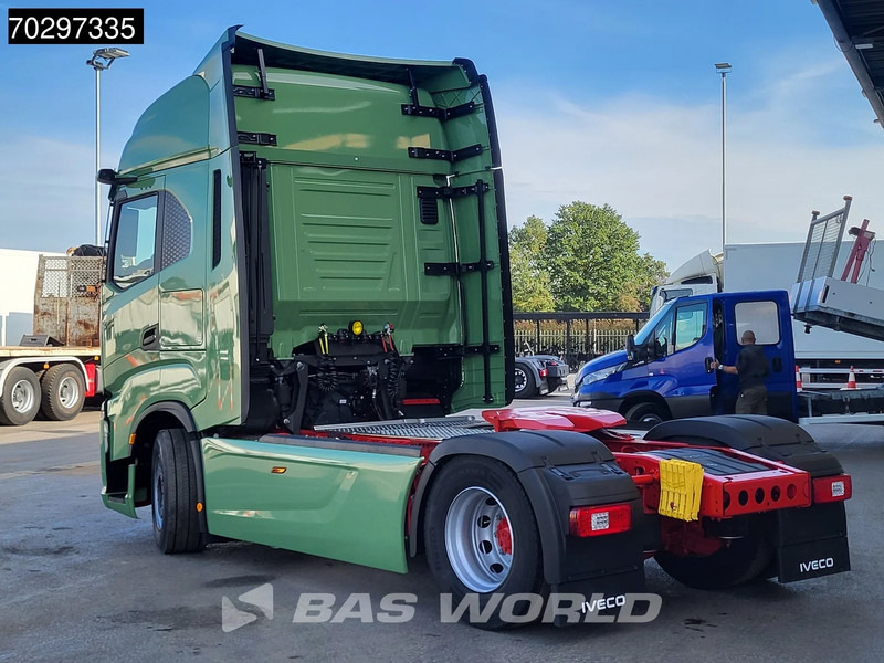 Iveco S-Way 580 4X2 NEW! Electric Steering Standklima Navi ACC LED Euro 6 - Cabeza tractora: foto 2 Iveco S-Way 580 4X2 NEW! Electric Steering Standklima Navi ACC LED Euro 6 - Cabeza tractora: foto 2