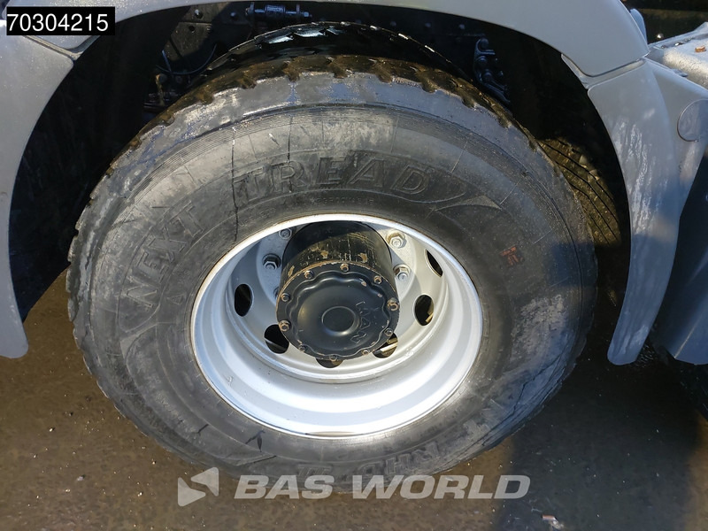 Cabeza tractora MAN TGS 33.440 6X4 Retarder Big-Axle Hydraulik: foto 17 Cabeza tractora MAN TGS 33.440 6X4 Retarder Big-Axle Hydraulik: foto 17