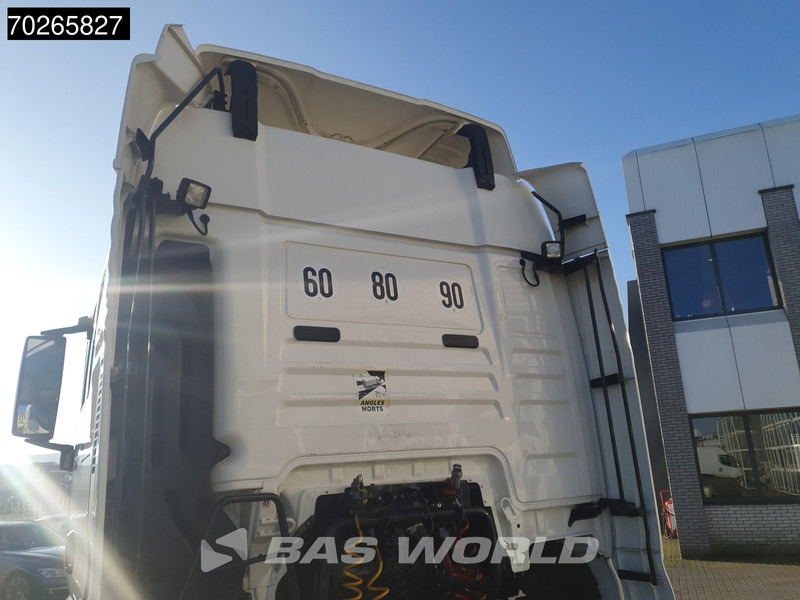 MAN TGX 18.460 4X2 XLX Retarder 2x Tanks ACC Standklima - Cabeza tractora: foto 5 MAN TGX 18.460 4X2 XLX Retarder 2x Tanks ACC Standklima - Cabeza tractora: foto 5