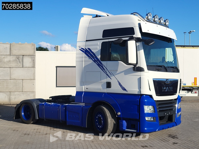 MAN TGX 18.500 4X2 Mega XXL Retarder Standklima 2xTanks ACC Euro 6 - Cabeza tractora: foto 3 MAN TGX 18.500 4X2 Mega XXL Retarder Standklima 2xTanks ACC Euro 6 - Cabeza tractora: foto 3