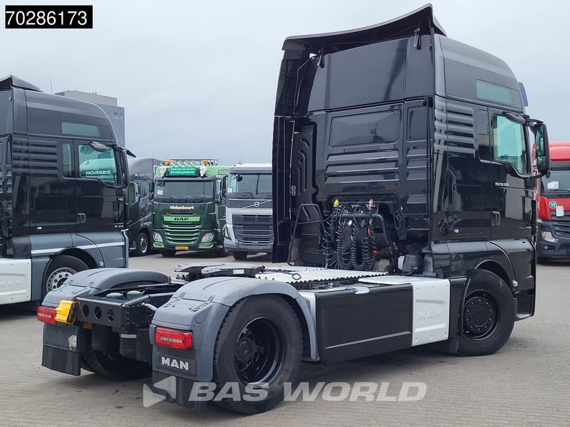 MAN TGX 18.500 4X2 XXL Retarder Leder Standklima 2xTanks Xenon ACC Euro 6 - Cabeza tractora: foto 5 MAN TGX 18.500 4X2 XXL Retarder Leder Standklima 2xTanks Xenon ACC Euro 6 - Cabeza tractora: foto 5