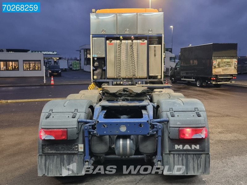 MAN TGX 33.580 8X4 160T Retarder XXL Lift+Lenkachse Standklima ACC Xenon - Cabeza tractora: foto 3 MAN TGX 33.580 8X4 160T Retarder XXL Lift+Lenkachse Standklima ACC Xenon - Cabeza tractora: foto 3