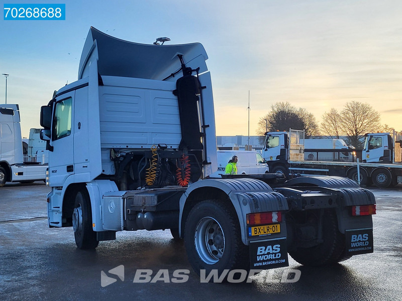 Mercedes-Benz Actros 1832 Actros 4X2 First Owner! NL-Truck MP3 ClassicSpace - Cabeza tractora: foto 2 Mercedes-Benz Actros 1832 Actros 4X2 First Owner! NL-Truck MP3 ClassicSpace - Cabeza tractora: foto 2