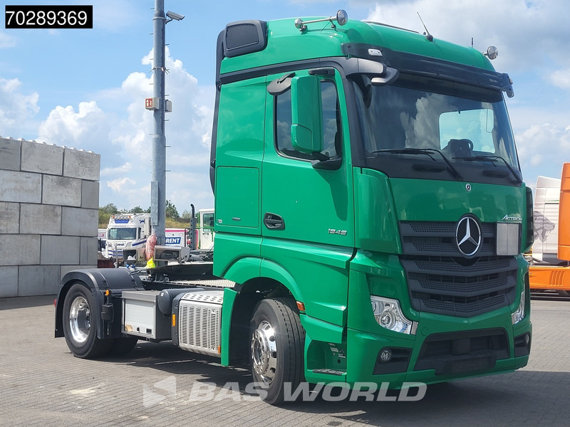 Mercedes-Benz Actros 1846 4X2 StreamSpace PTO DynamicSteering Standklima Alcoa Xenon Euro 6 - Cabeza tractora: foto 3 Mercedes-Benz Actros 1846 4X2 StreamSpace PTO DynamicSteering Standklima Alcoa Xenon Euro 6 - Cabeza tractora: foto 3