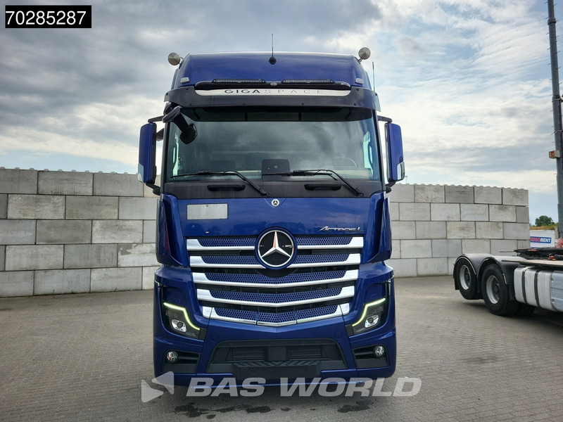 Mercedes-Benz Actros 1848 4X2 GigaSpace Full-Air Retarder Leder 2x Tanks Standklima - Cabeza tractora: foto 5 Mercedes-Benz Actros 1848 4X2 GigaSpace Full-Air Retarder Leder 2x Tanks Standklima - Cabeza tractora: foto 5