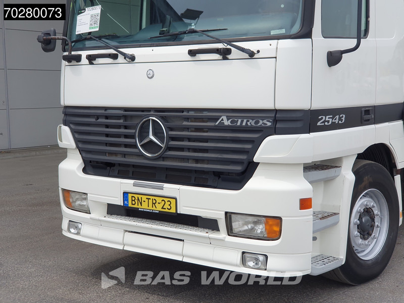 Cabeza tractora Mercedes-Benz Actros 2543 Actros 6X2 NL-Truck Liftachse 3-Pedals Kran 9x Extensions PM 40 SP 2010 + Winch Euro 3: foto 16 Cabeza tractora Mercedes-Benz Actros 2543 Actros 6X2 NL-Truck Liftachse 3-Pedals Kran 9x Extensions PM 40 SP 2010 + Winch Euro 3: foto 16