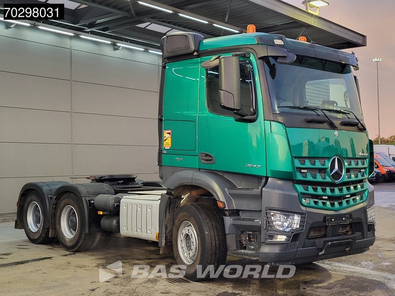 Mercedes-Benz Arocs 2843 Arocs 6X4 ClassicSpace Big-Axle Navi Euro 6 - Cabeza tractora: foto 3 Mercedes-Benz Arocs 2843 Arocs 6X4 ClassicSpace Big-Axle Navi Euro 6 - Cabeza tractora: foto 3