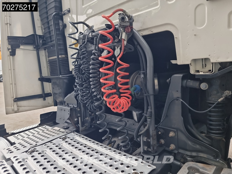 Volvo FH 460 FH 4X2 XL I-park cool 2X Tanks - Cabeza tractora: foto 5 Volvo FH 460 FH 4X2 XL I-park cool 2X Tanks - Cabeza tractora: foto 5